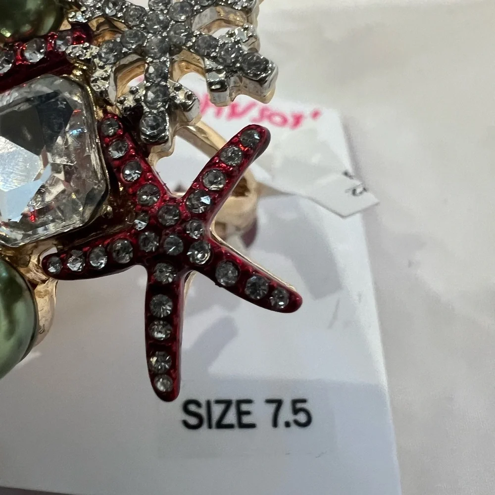 Betsy Johnson ring - Picture 2 of 7